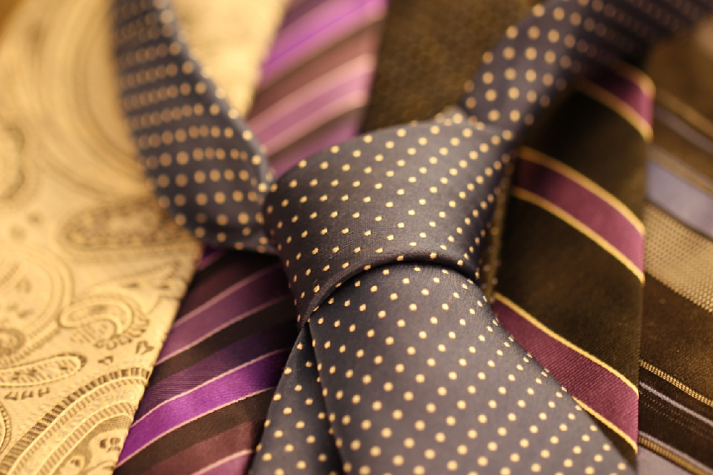 Jak dobrać krawat do garnituru? 