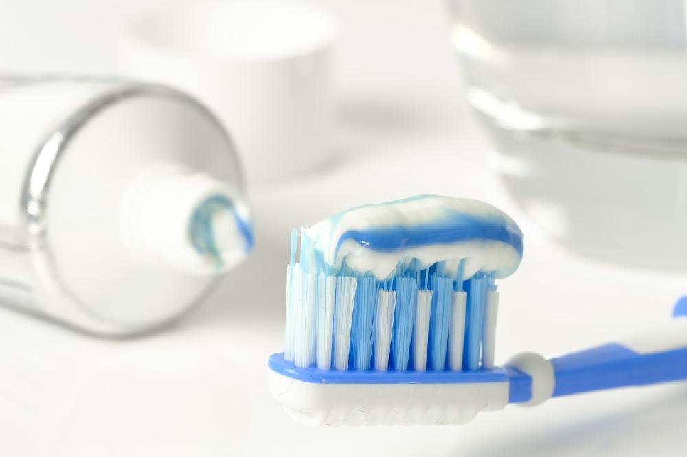 Sposoby wybielania zębów w warunkach domowych